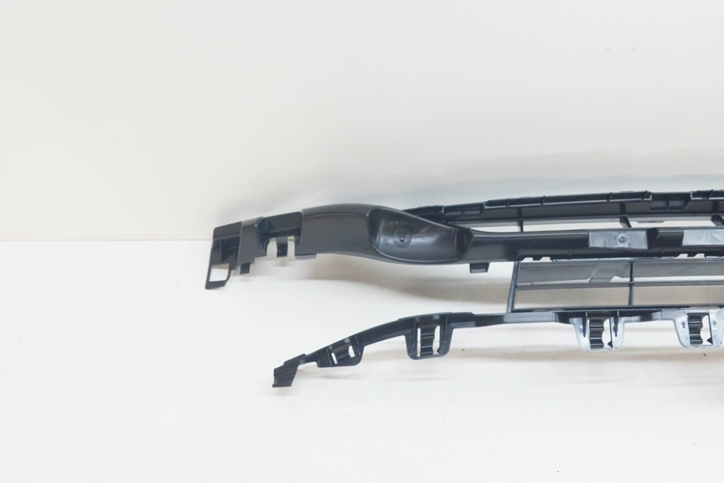 фото №6, Bmw 4 f36 передний бампер средний впуск воздуха накладка 51117294657