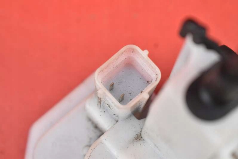 фото №8, Замок дверь боковых раздвижных 1359949080 citroen nemo 08-15