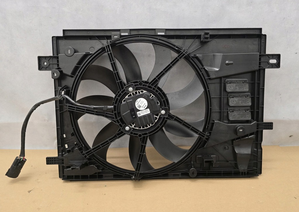 фото №1, Вентилятор citroen jumpy dispatch berlingo iii 16- 9834296080-01