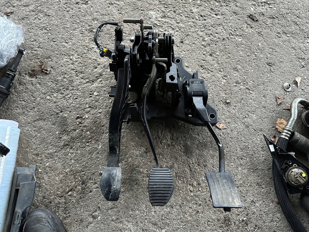 фото №1, Педали сцепления тормоза газа c5 iii x7 9666788080