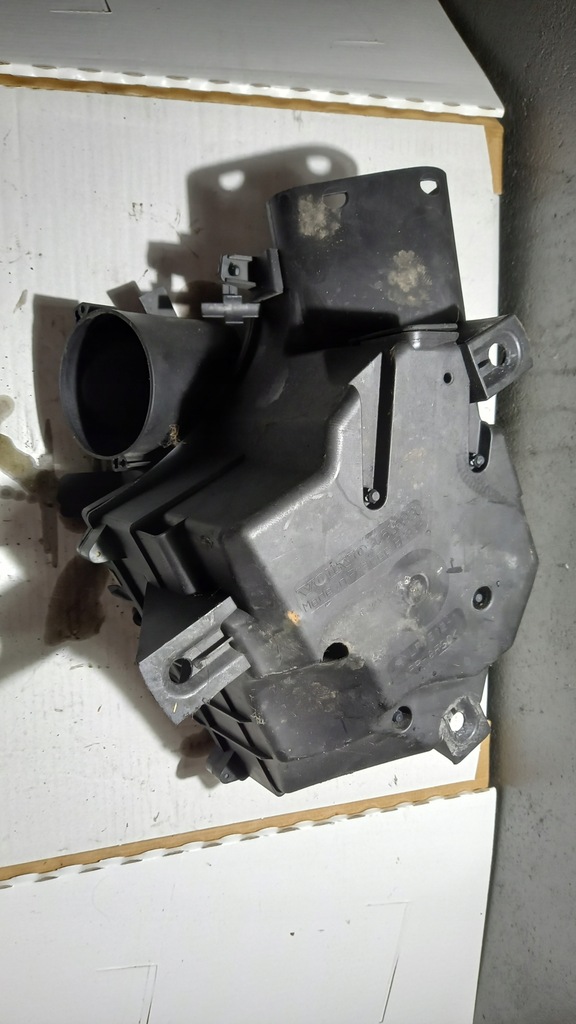 фото №4, Volvo s60 2.4 d5 корпус фільтра повітря 30636830