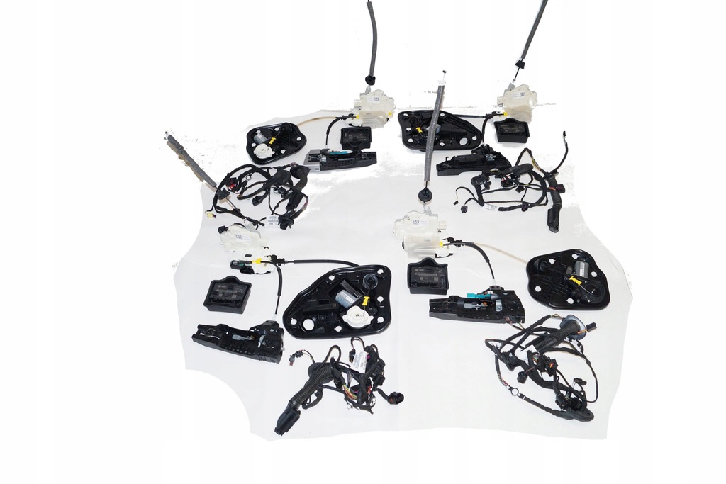 фото №1, Audi a7 4g доводчики дверь доводчик 4g1839016b