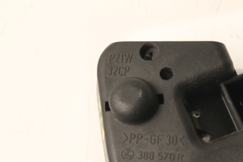 фото №9, Bmw e46 молдинг żarówkowa вкладиш лампи правий задня 388570r