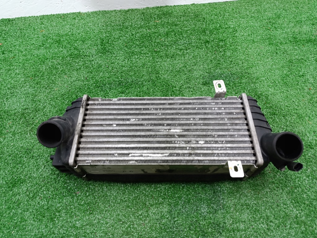 Hyundai tucson 3 3 kia sportage інтеркулер 28271-2u200 радіатор Ціна