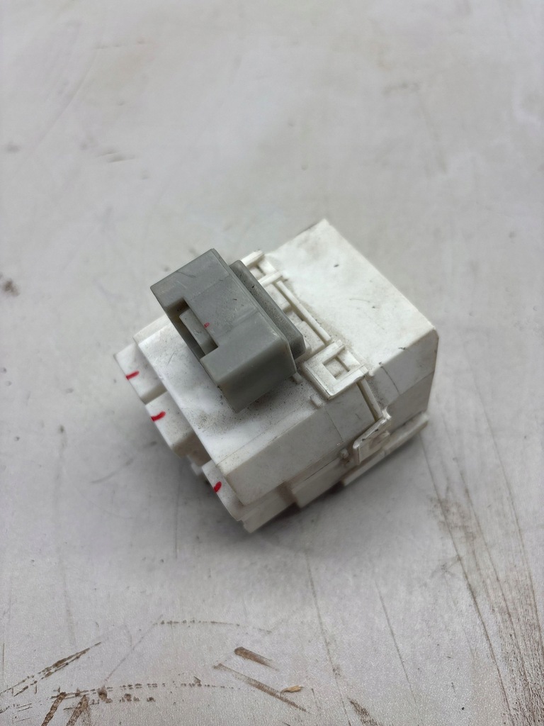 фото №1, Реле модуль smart forfour 454 mitsubishi colt