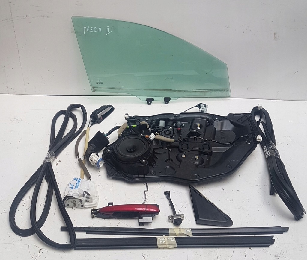 фото №1, Молдинг ущільнювач перед задня mazda 2 dj 14^