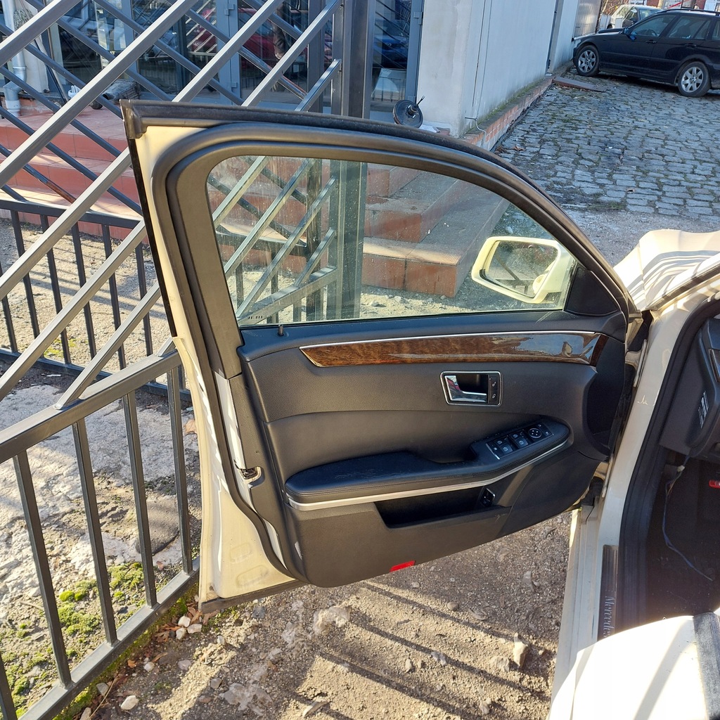 фото №13, Mercedes e-klasa w212 двері ліва передні код лакофарбового покриття c623