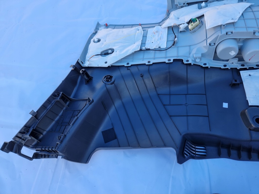 фото №9, Toyota sienna 2.5 hybrid xse limited обшивка багажника левый задняя 2021-