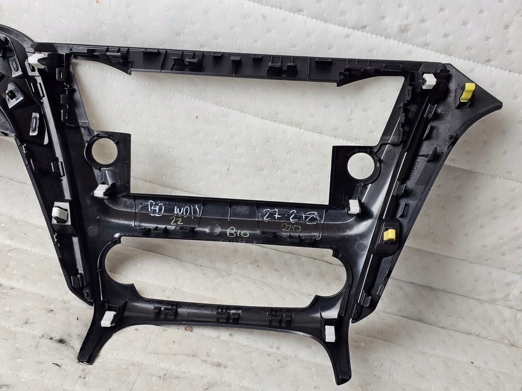 фото №8, Молдинг захист рамка dekor корпус радіо решітка обдув toyota avensis t27