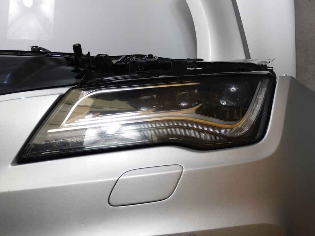 фото №7, Audi a7 c7 4g8 s line kompletny перед бампер лампи капот full led сріблястий