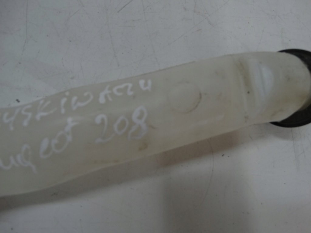 фото №7, Заливная горловина бачок омывателя peugeot 208