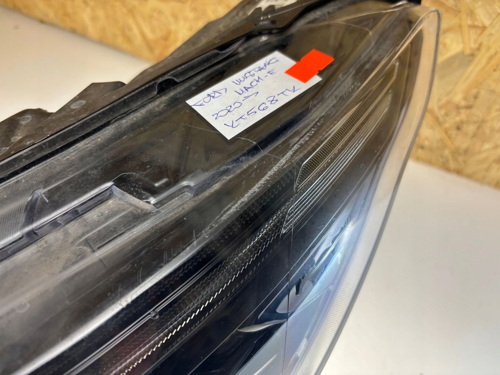 фото №8, Ford mustang mach-e 2022 лампа передняя