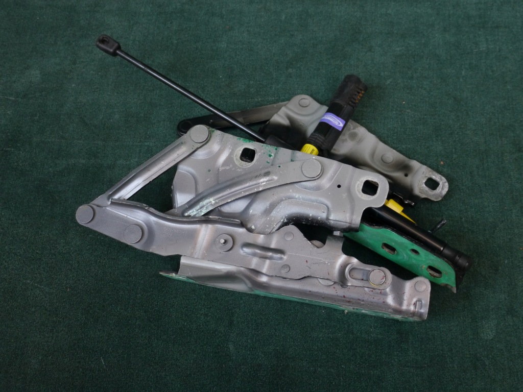 фото №1, Петля капот заклёпки jaguar xe x760 xe-r xe-s 2015-