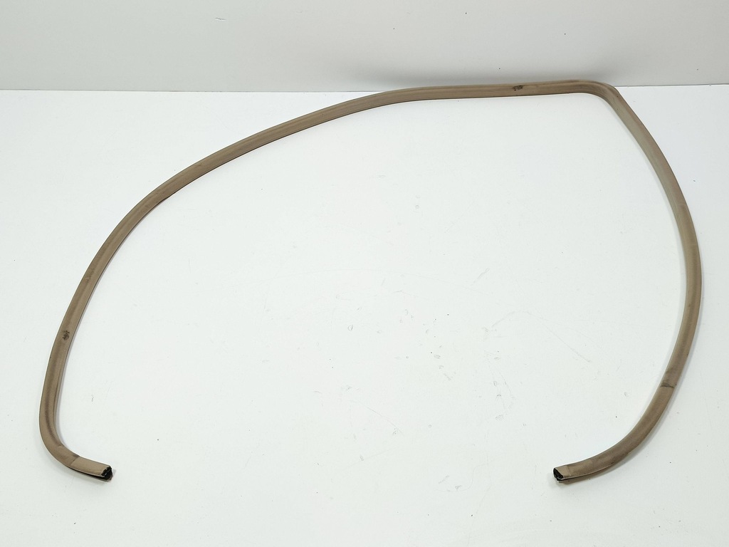 фото №1, Lexus ls 400 ls400 94-97 прокладка дверь левых передних левый перед le01