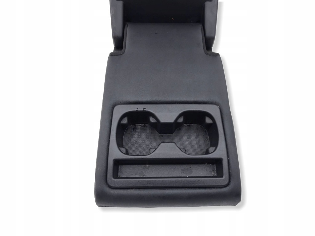 Peugeot 3008 3 2025 подлокотник задний с Разборки