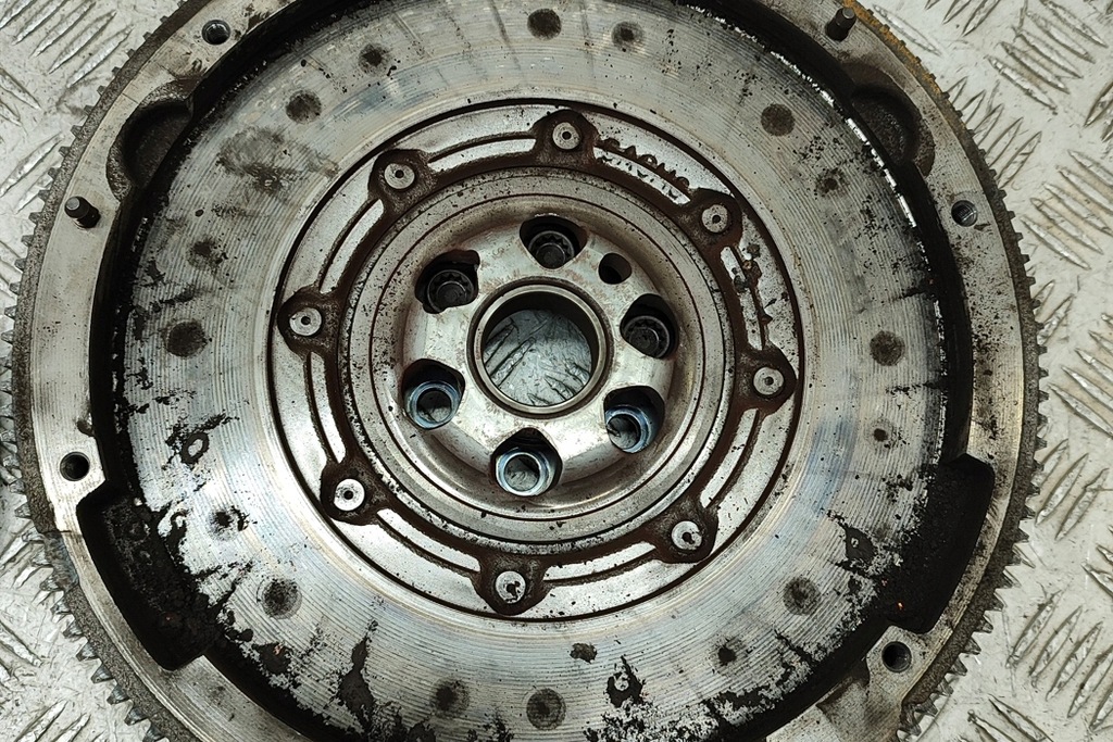 фото №5, Skoda scala набір зчеплення колеса маховика 05e105266b 1.5 бензин 110kw 2