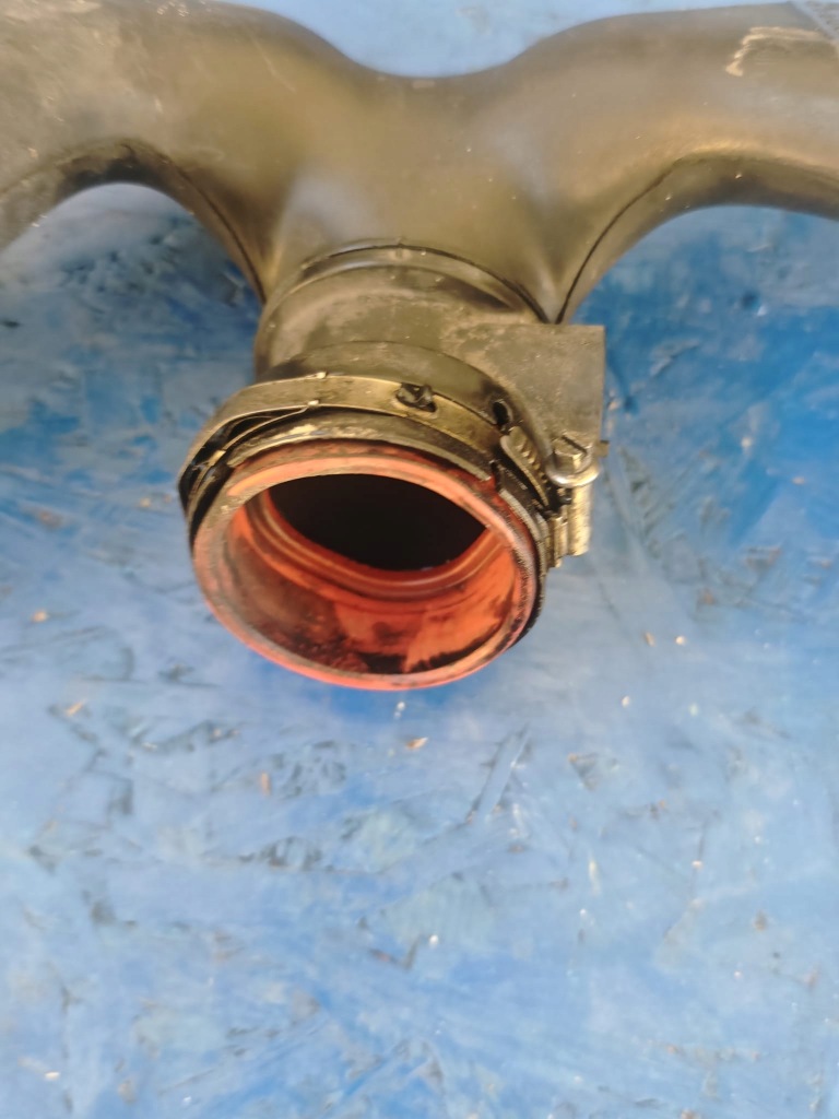 Труба повітрозабірник turbo витратомір повітря mercedes w164 3.0 cdi в Україні