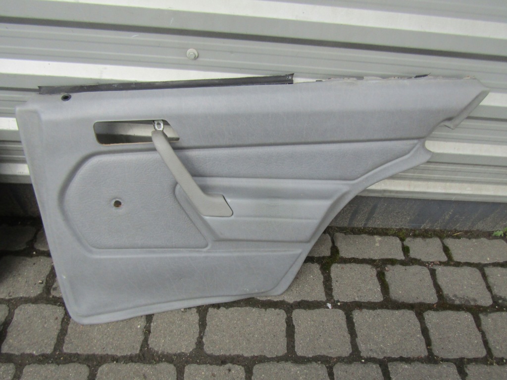 15 mercedes w201 190 серая обивка на дверь левая правое перед задний  комплект Доставка