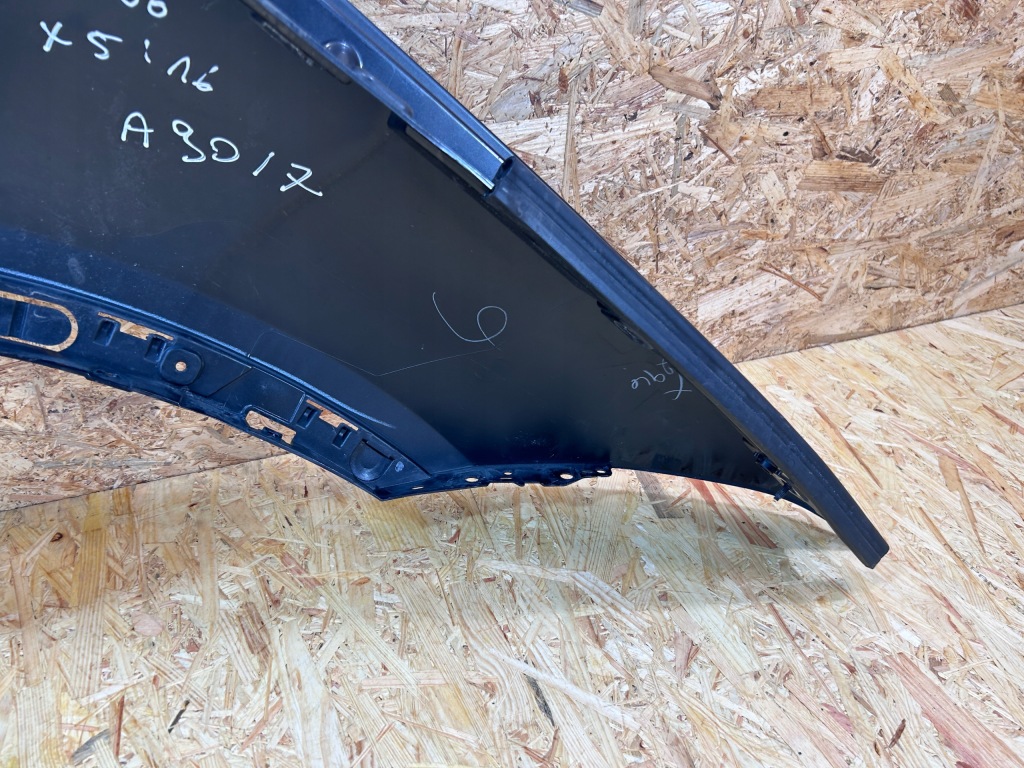 Крыло  перед передний левое  bmw x5 f15 код лакокрасочного покрытия a90/7 в Украине