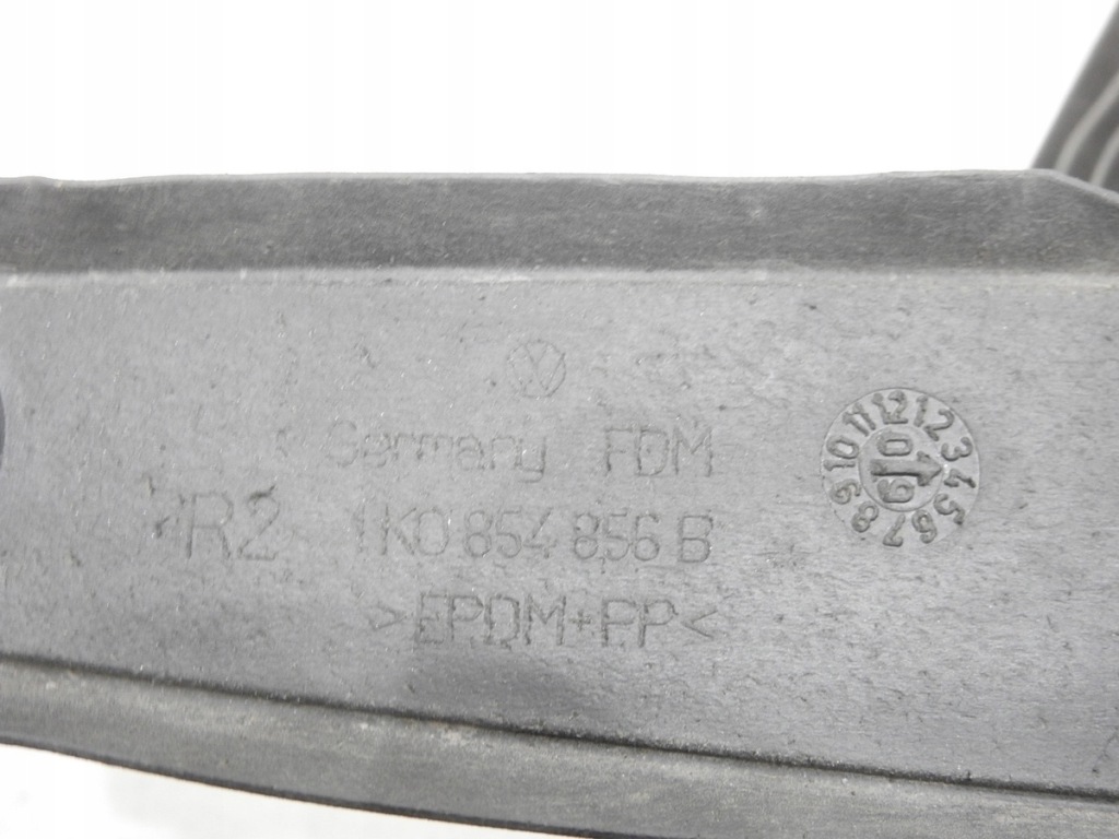 фото №8, Накладка захист поріг правий задня vw golf vi kombi