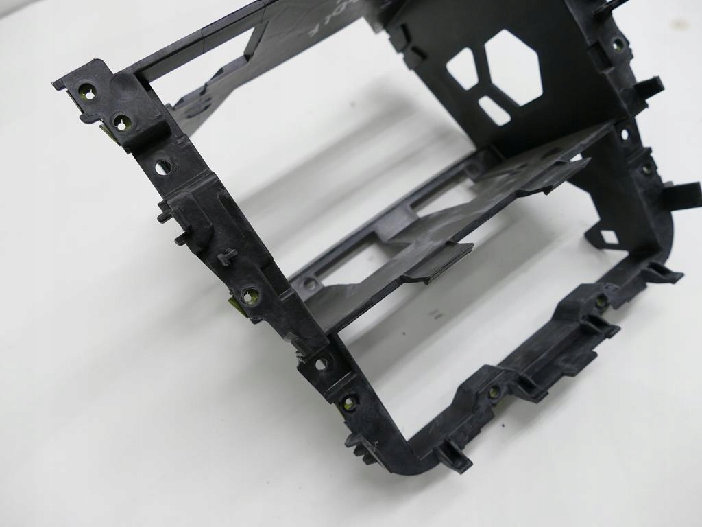 фото №3, Vw golf v vi plus jetta кронштейн радіо рамка корзина