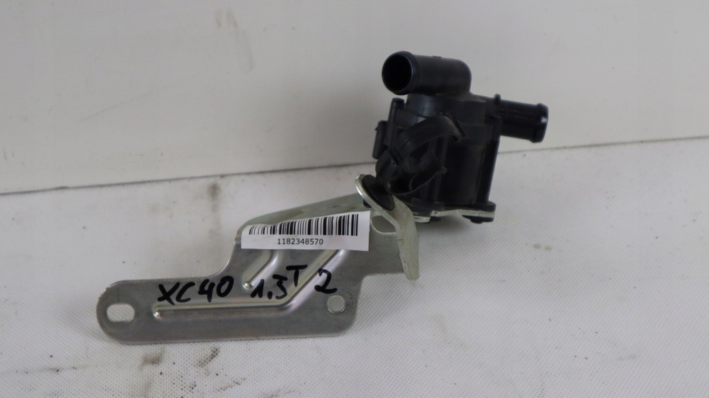 фото №6, Volvo xc40 1.5 t2 дополнительная помпа wody 32222112
