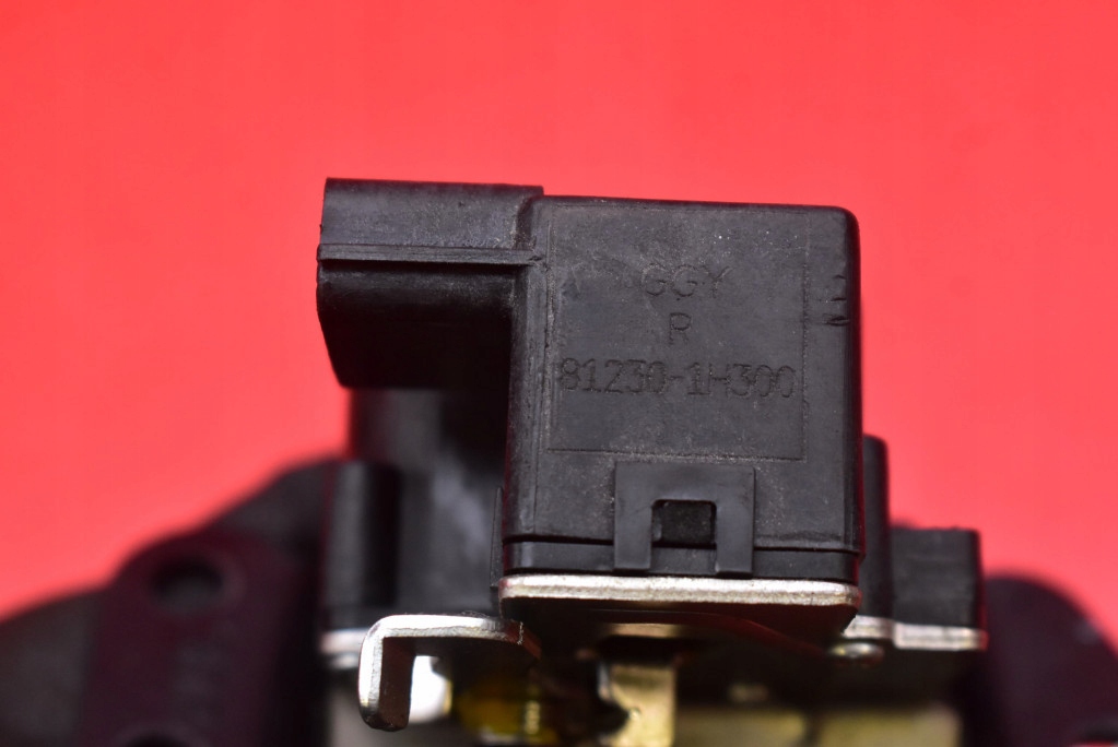 фото №8, Замок крышки задняя багажника 81230-1h300 hyundai ix35 09-13