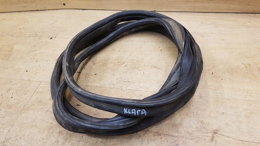 Купити Прокладка кришки багажника задній mini cooper ii hb