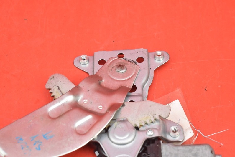 фото №7, Подъемник стекло правый задняя suzuki sx4 1 i