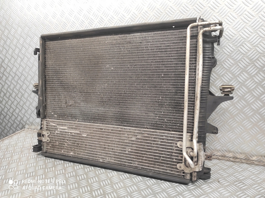 Радіатор води 7l6121253b audi q7 4l vw touareg porche cayenne 3.0 tdi Зі Шроту