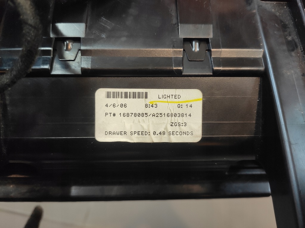 фото №10, Mercedes r-klasa w251 підсклянник бардачок тунель na чашки a2516803814