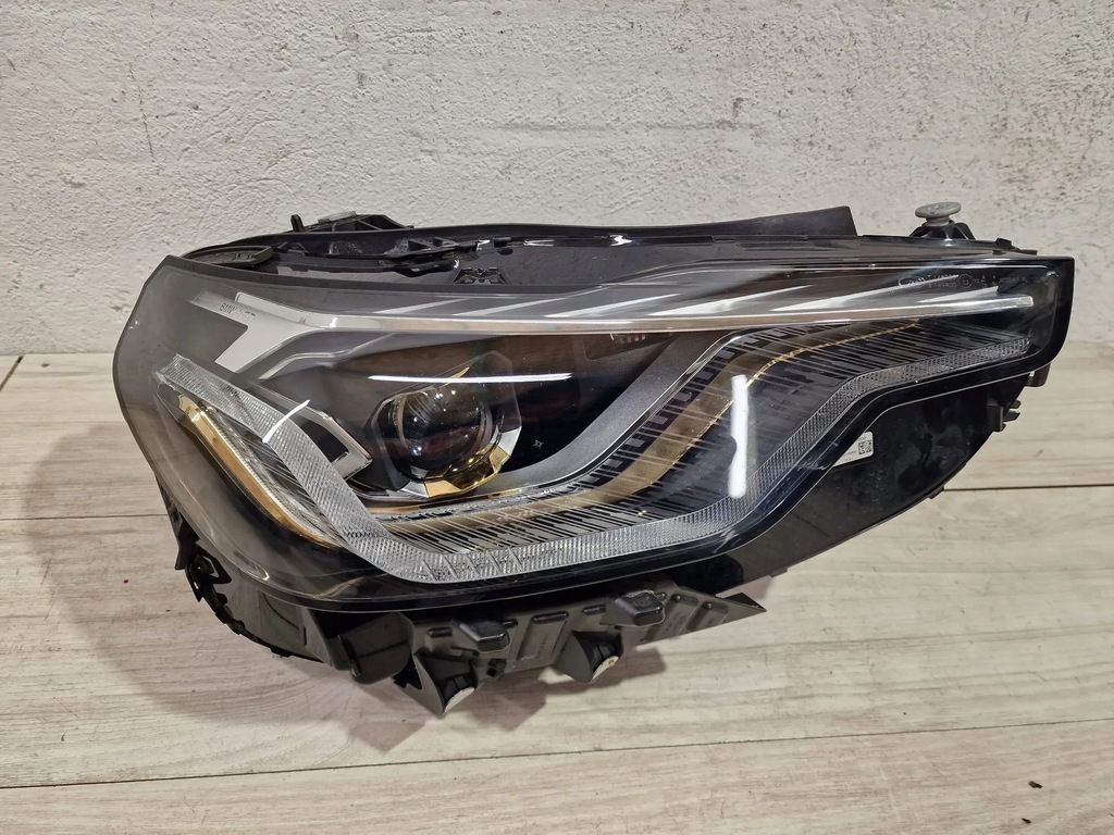 фото №1, Лампа led адаптивный bmw 2 g42 5a320f4