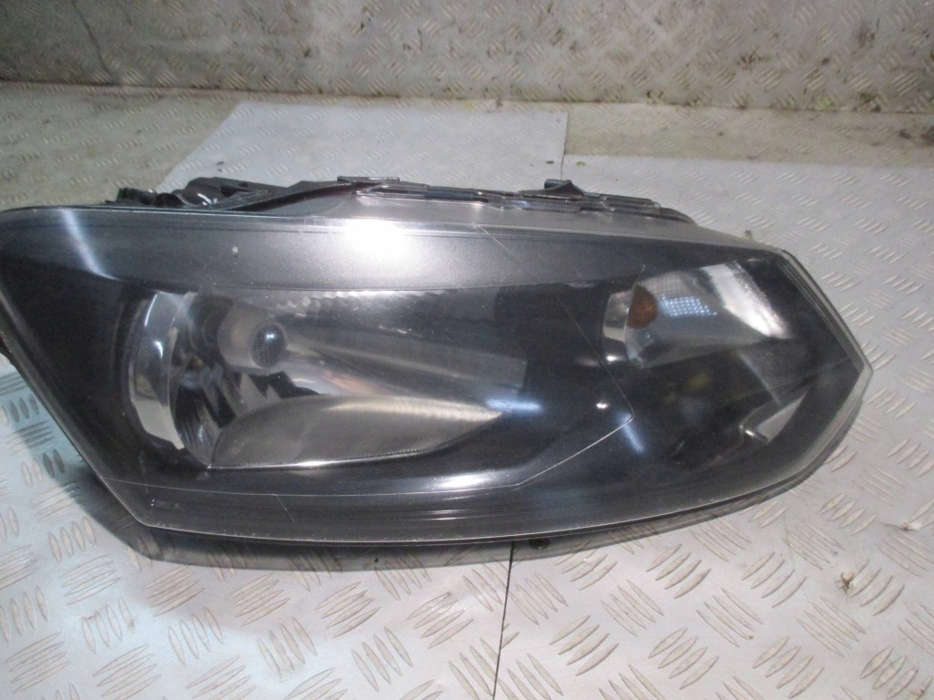 Купити Фара правий volkswagen polo 89093890