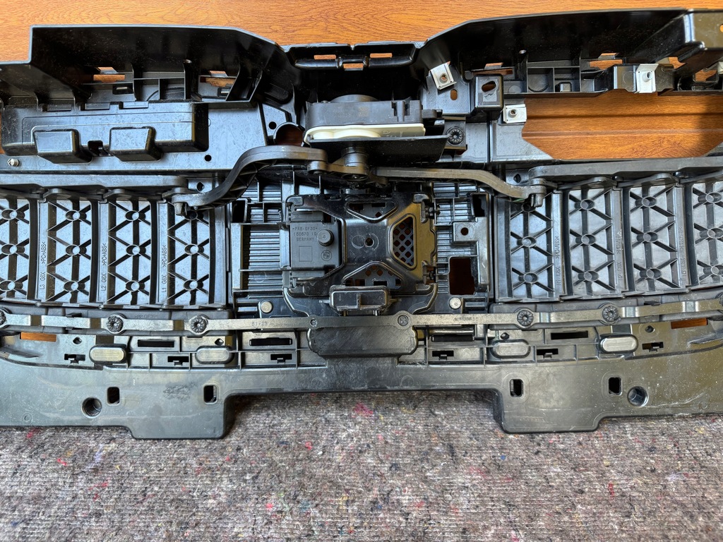 фото №12, Bmw 5 g60 g61 жалюзи воздуховод воздуха решётка радиатора передняя перед 5a09b52