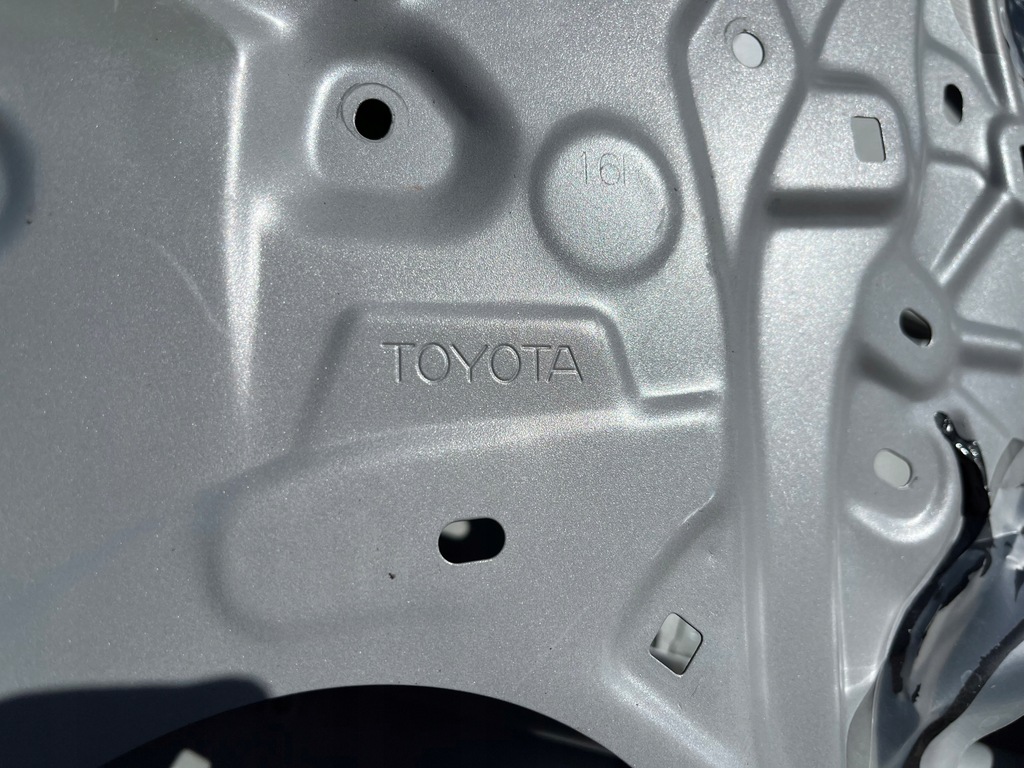 фото №7, Дверь правое передние toyota corolla e21 hb