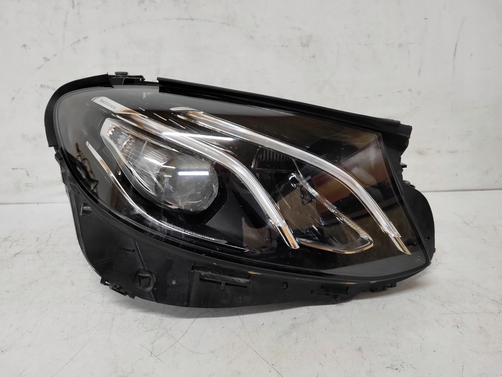 фото №1, Лампа перед правая mercedes e-klasa w213 performance a2139069003