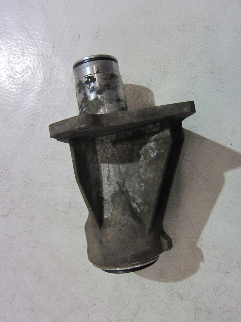 фото №1, Bmw e70 4.8 кронштейн підпора піввісь 7552538