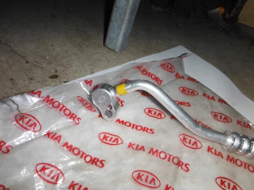 фото №6, Шланг кондиционера kia carnival 99-05 0k56e61463