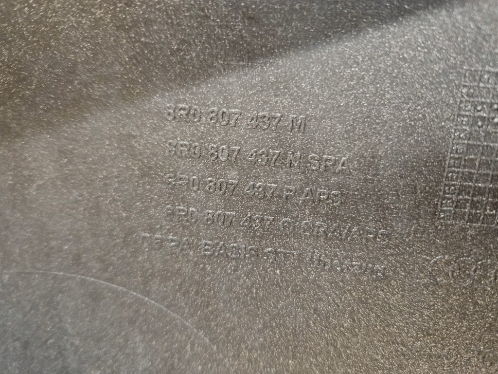 Бампер перед audi q5 8r рестайлінг  lz7g florettsilber kompletny демонтаж !!! Доставка