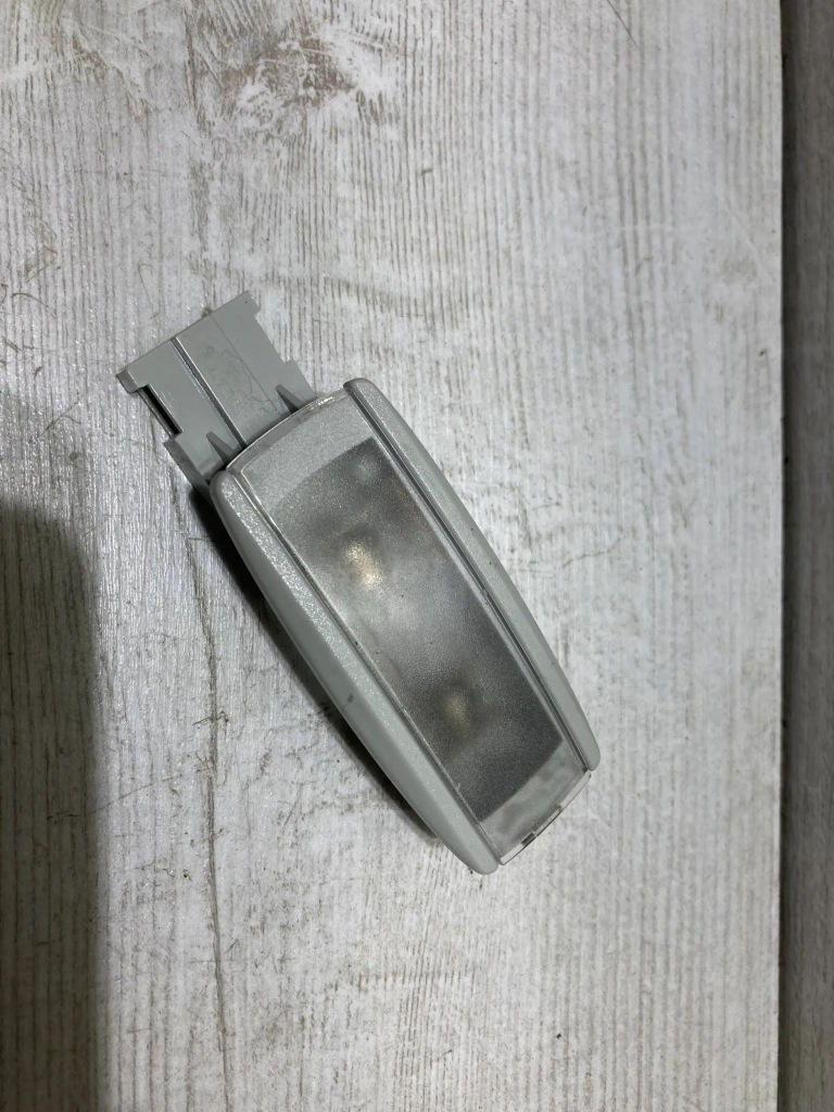 фото №1, Seat ateca 2018 лампа потолочный