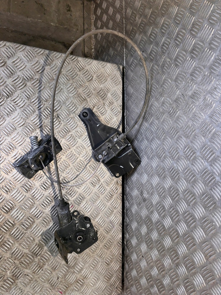 Купить Renault master 3 подъемник колеса запасного