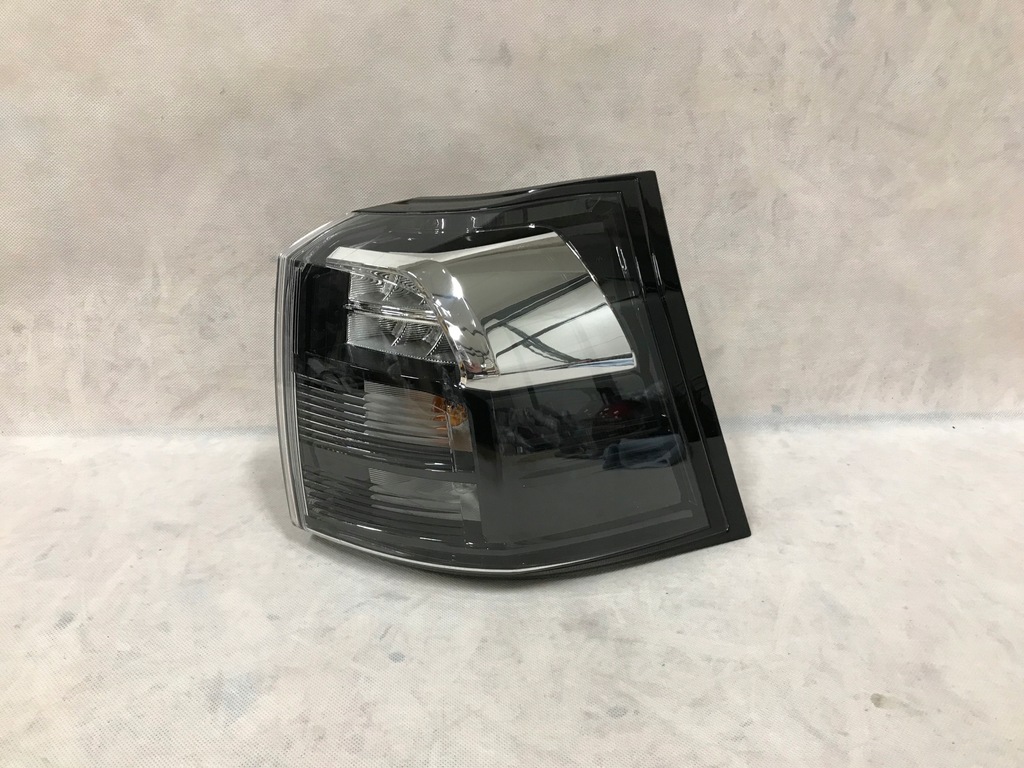 фото №1, Suzuki sx-4 sx4 s-cross 22- лампа задняя правая led!