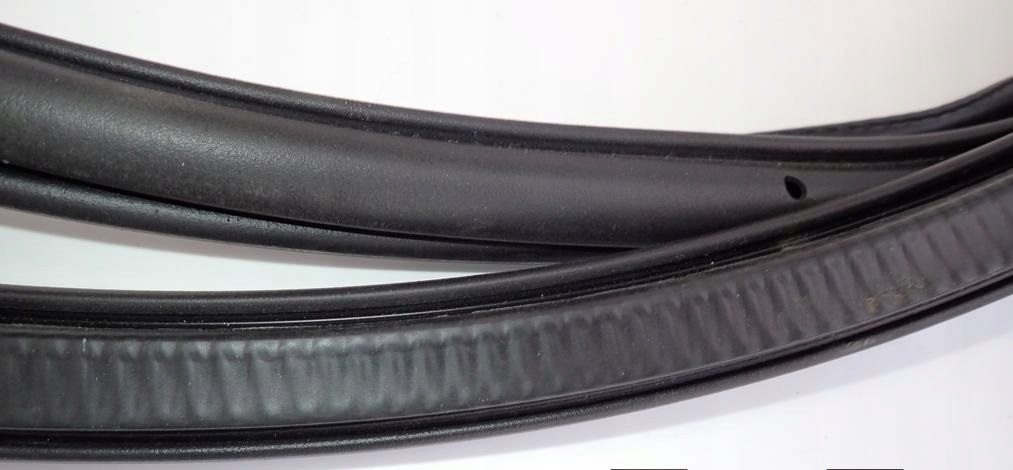 фото №9, Прокладка дверь перед audi q7 4l 4l0831721