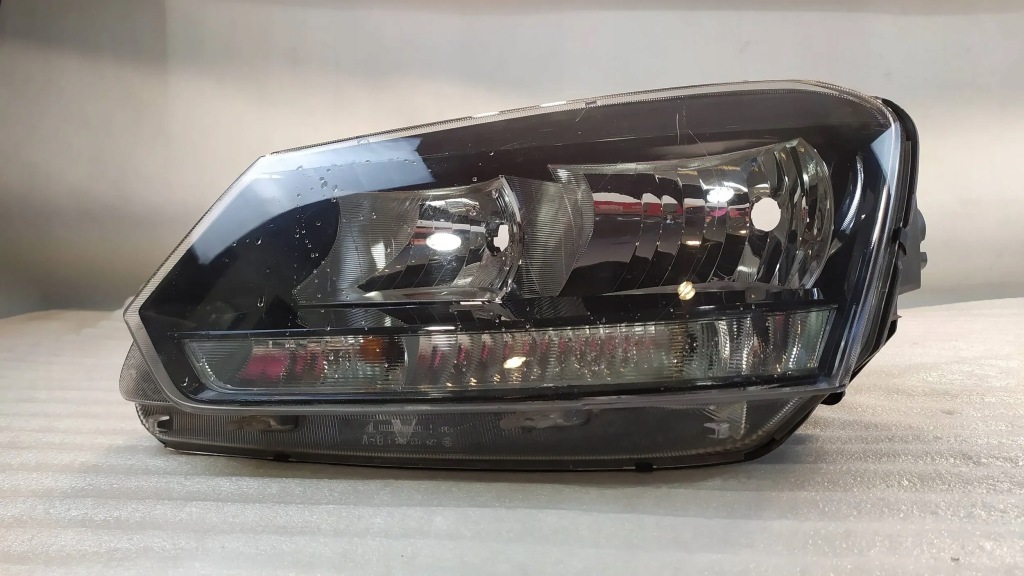 фото №1, Лампа лівий перед skoda yeti