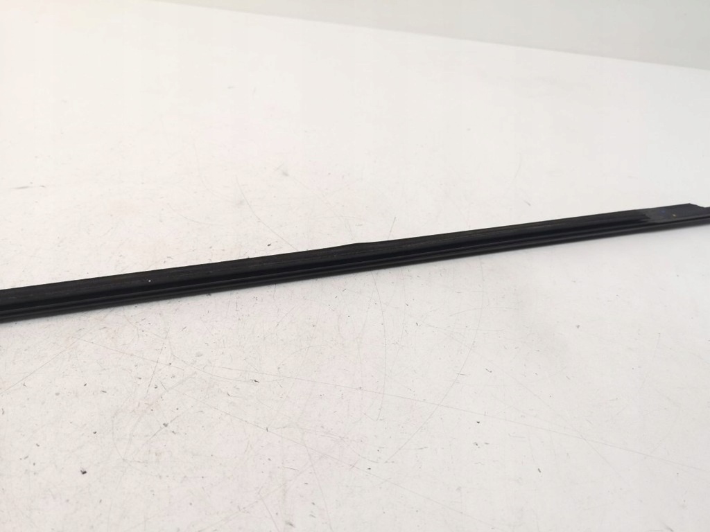 фото №6, Bmw 1 f20 f21 2012 молдинг стекло coupe