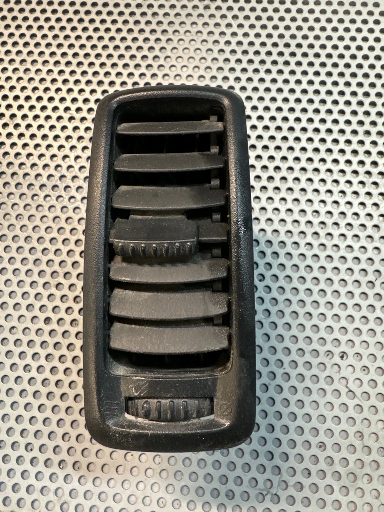 фото №1, Решітка обдув renault trafic ii r6136s150