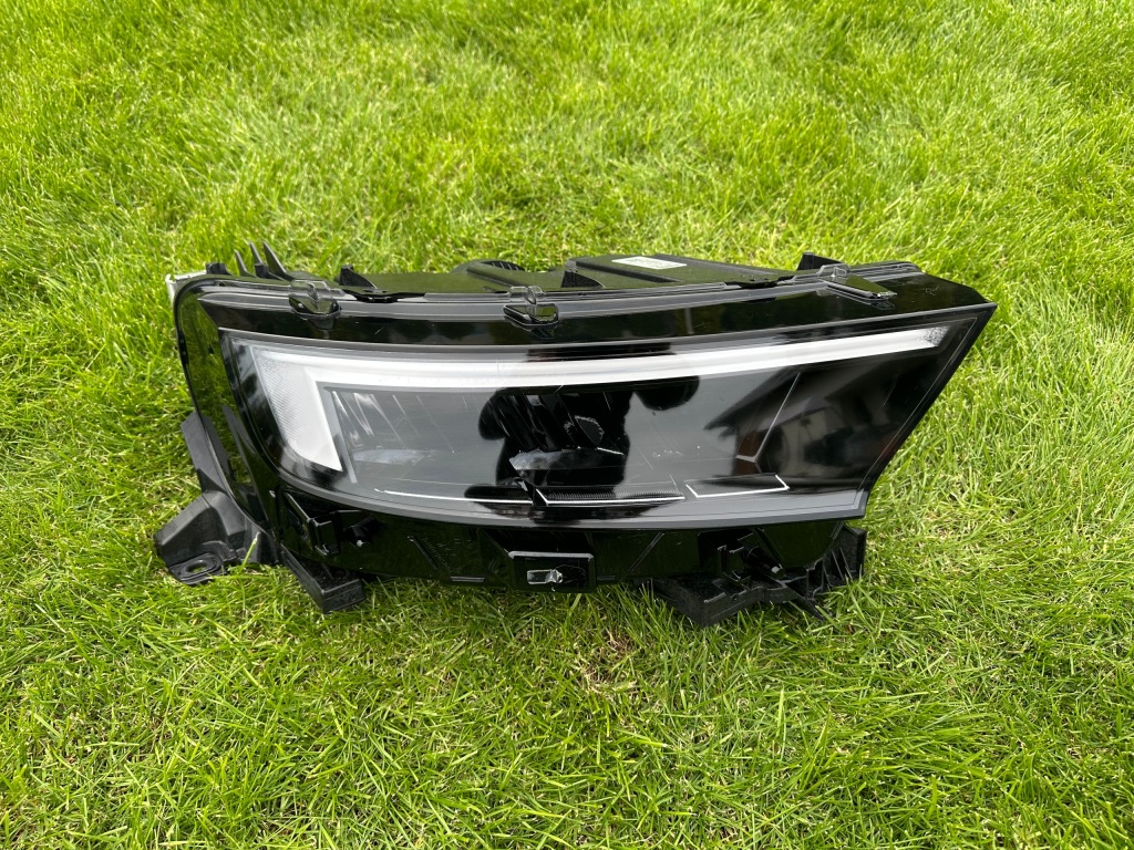 фото №1, Opel mokka b ii 20- лампа права перед full led 9847939180