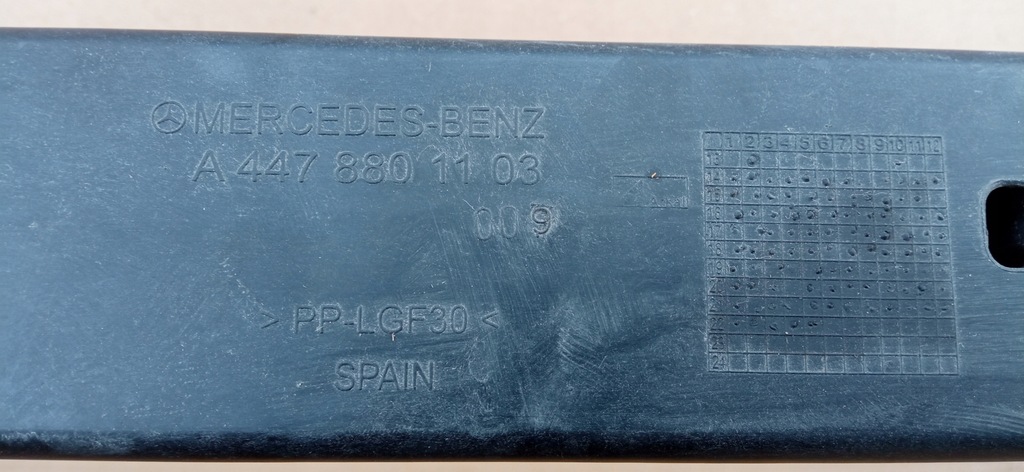 фото №14, Mercedes vito w447 v-klasa 14- pas передний усилитель передний a4478801103