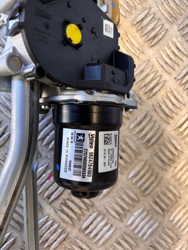 Механизм дворник peugeot 208 2 2 9824784980 в Украине