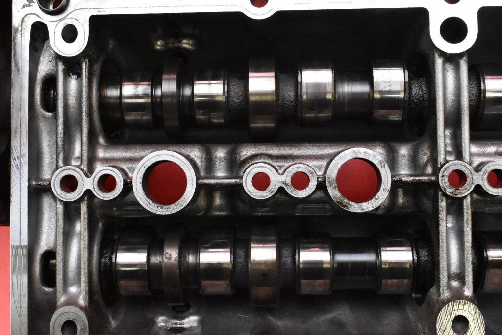 фото №10, Крышка клапанов корпус валы 55214530 fiat bravo 2 ii 1.6 multijet 105 km